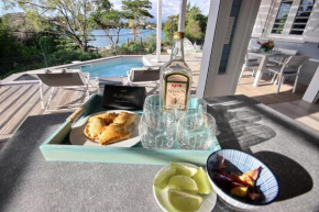 Villa Baska, villa contemporaine pour 4, vue mer, piscine, proche Pointe du Bout, plage et marina